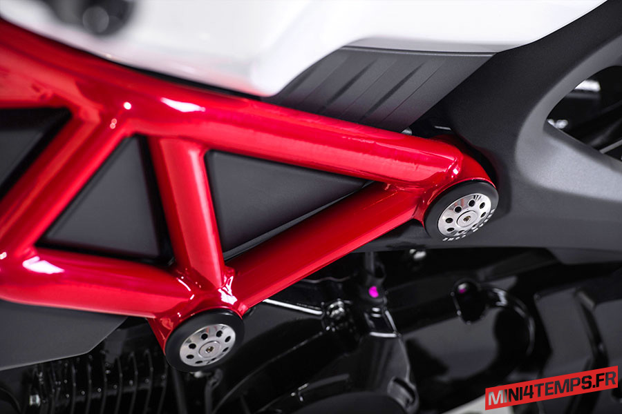 Magpower Bombers Mini Roadster Ducati - mini4temps.fr