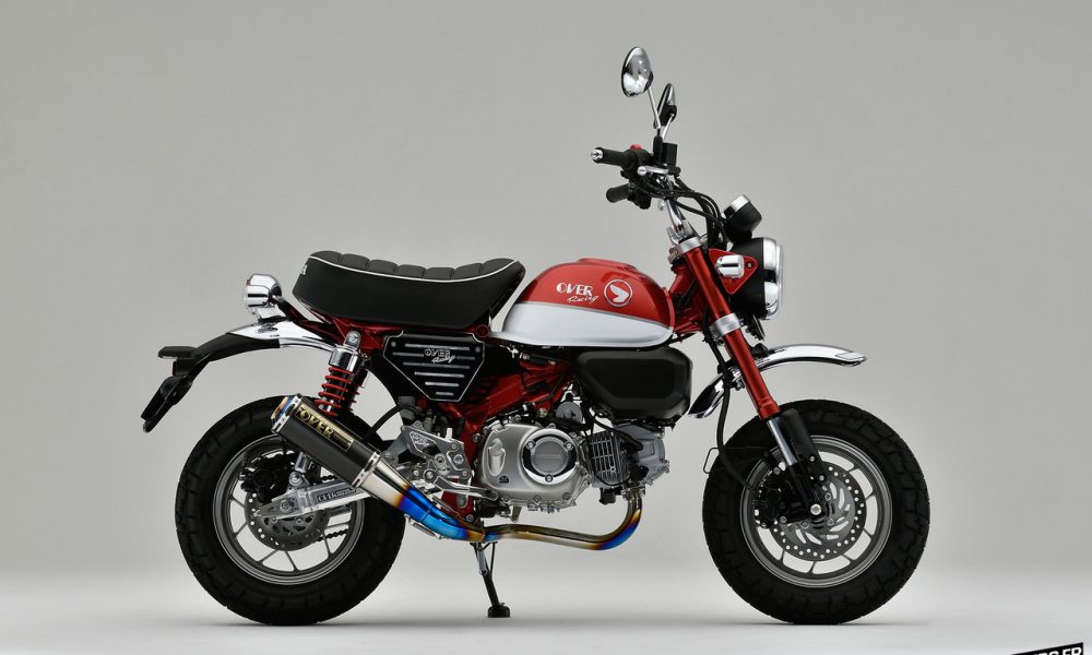 Cache latéral OVER Racing pour Honda Monkey 125 - mini4temps.fr