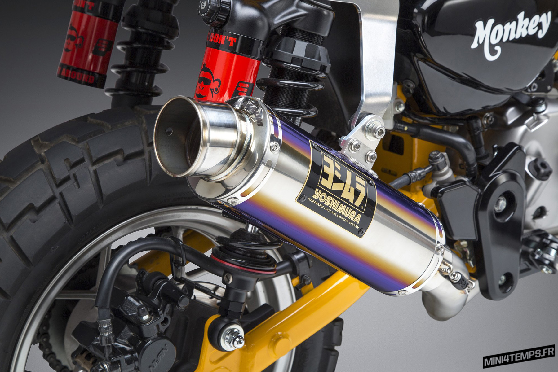 Un échappement Yoshimura GP Magnum pour le Honda Monkey 125 - mini4temps.fr