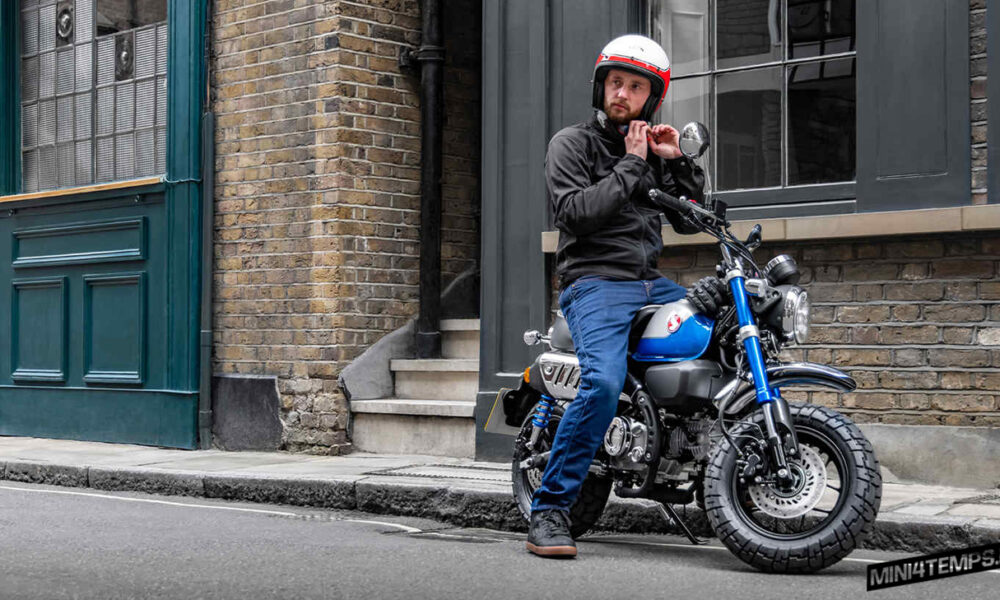 Le Honda Monkey 125 Gorilla De Bunker Custom Cycles Mini4Temps fr le-honda-monkey-125-gorilla-de-bunker-custom-cycles-mini4temps-fr