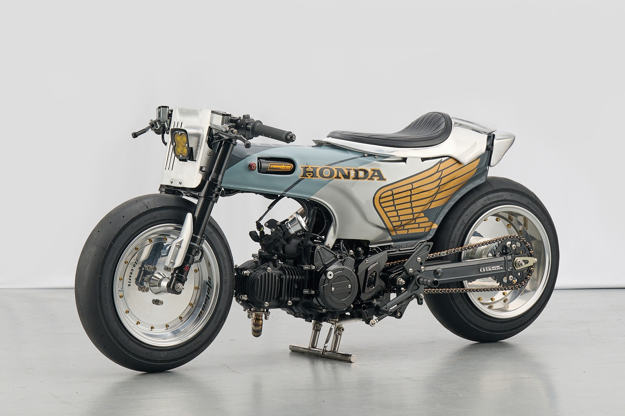 Le Honda ST125 Dax "N.J. Raptor" de Jzo Crafts - Mini4temps.fr