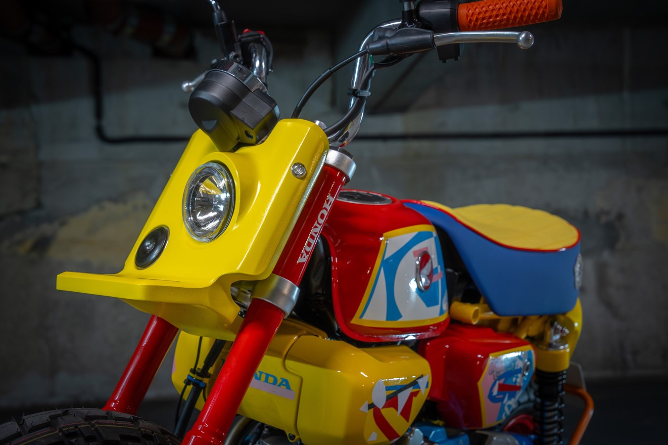 Honda Monkey 125 Tokyo by Grems et George Woodman - Mini4temps.fr