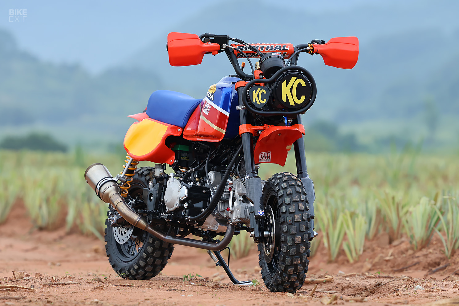 Le Honda Monkey Big Red d'Ek Chalermphol - Mini4temps.fr