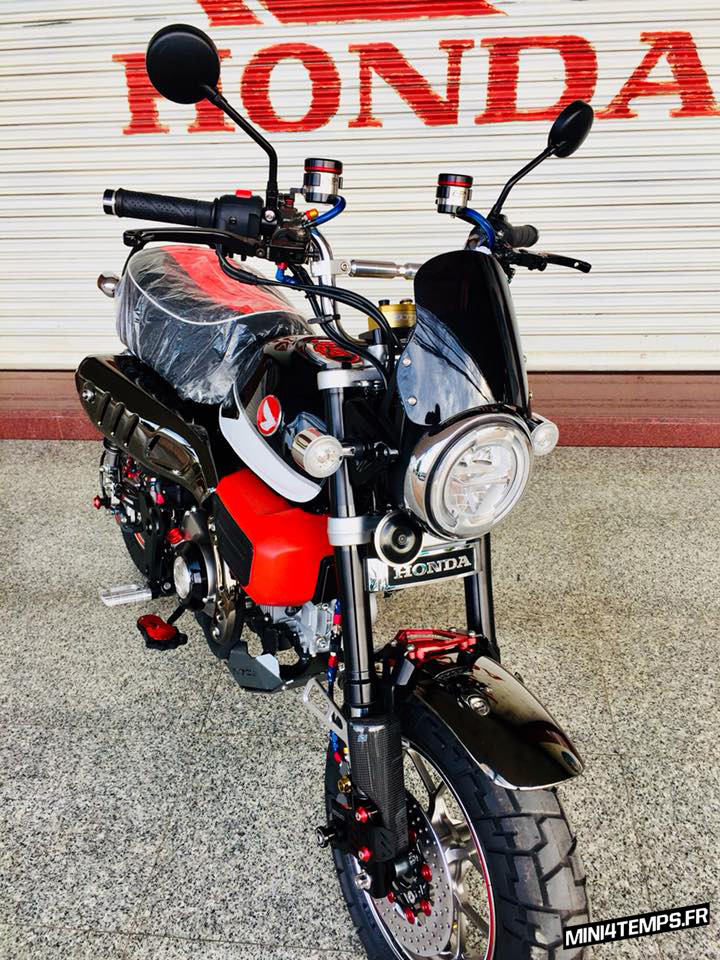 Honda Monkey 125 Black&Red - mini4temps.fr